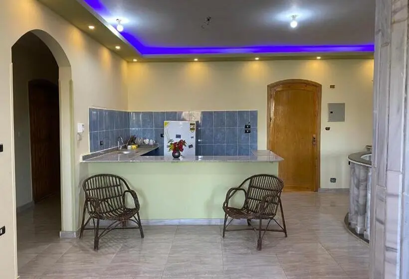 اتاق استاندارد سه نفره, Elsanosy Family Guest House   Luxor