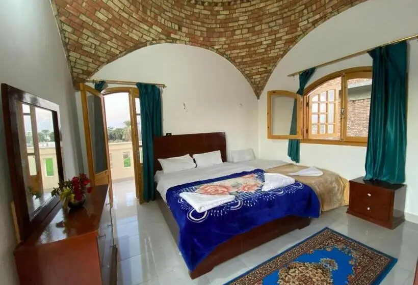 اتاق استاندارد سه نفره, Elsanosy Family Guest House   Luxor