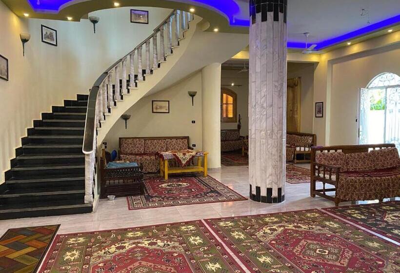 اتاق خانوادگی, Elsanosy Family Guest House   Luxor