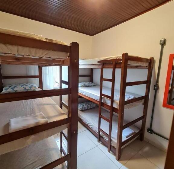 Кровать в Общей Комнате, Hostel 4 Elementos 200 Metros Da Praia De Pernambuco E Do Mar Casado