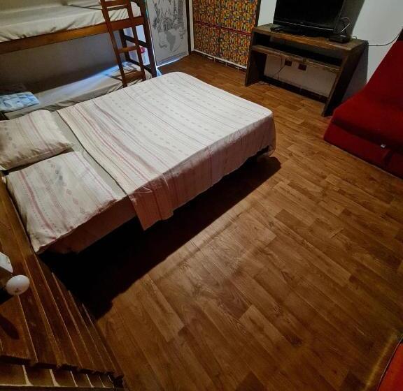 Family Suite, Hostel 4 Elementos 200 Metros Da Praia De Pernambuco E Do Mar Casado