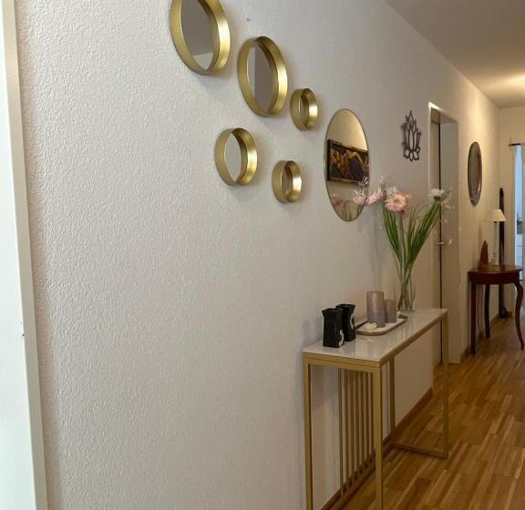 庭の見えるシングルルーム, Oasi 2