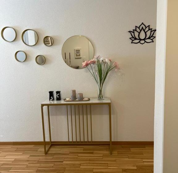 庭の見えるシングルルーム, Oasi 2