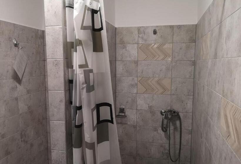 标准三人间, Sepsi Relax