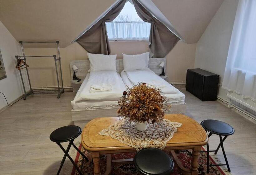 标准三人间, Sepsi Relax