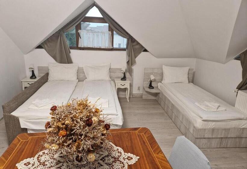 四人标准间, Sepsi Relax