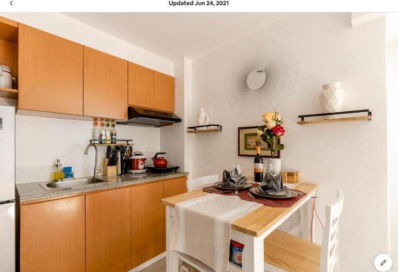 اتاق لوکس, The Rustic Haven 1