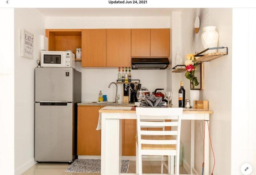 اتاق لوکس, The Rustic Haven 1