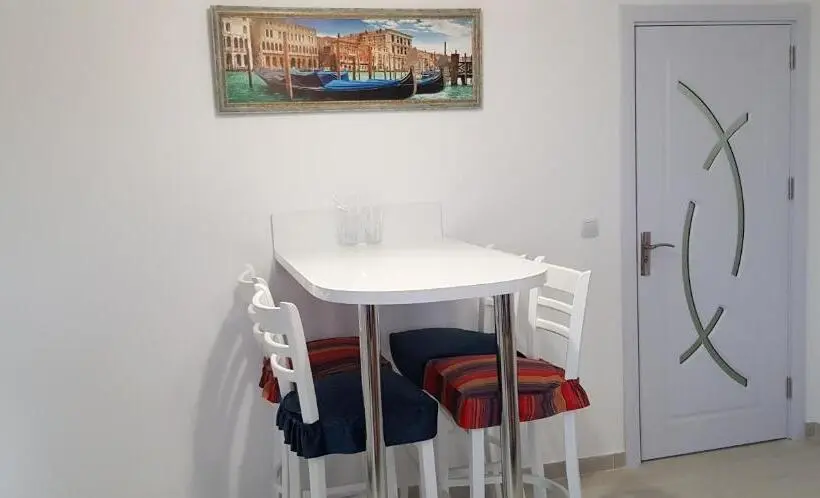 استودیوی استاندارد, Aparthotel Olympus Plaza