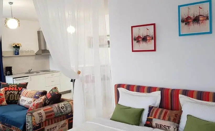 استودیوی استاندارد, Aparthotel Olympus Plaza