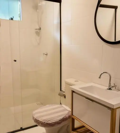 Perhesviitti, Pousada E Chalé Lote 22