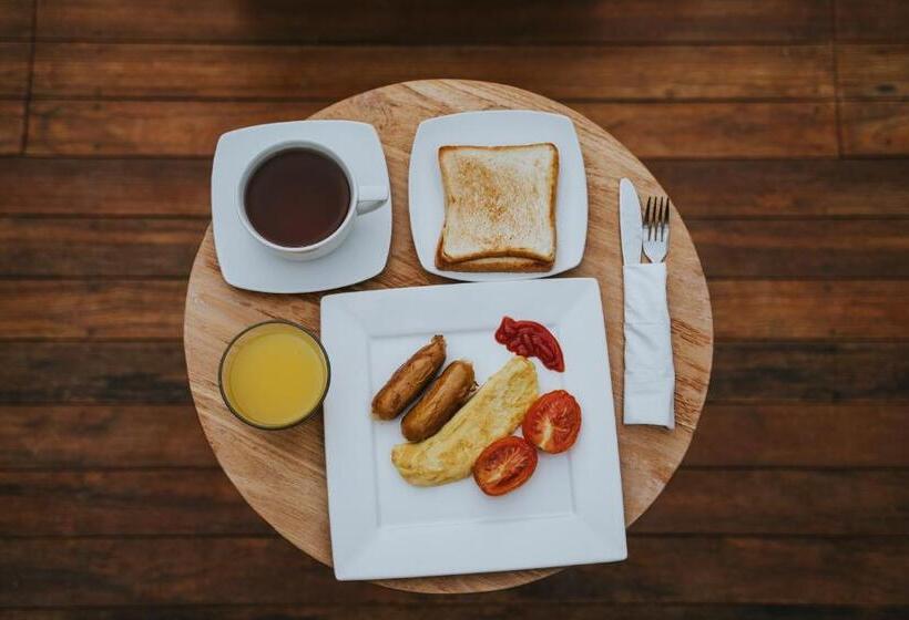 Номер Deluxe, The Ume