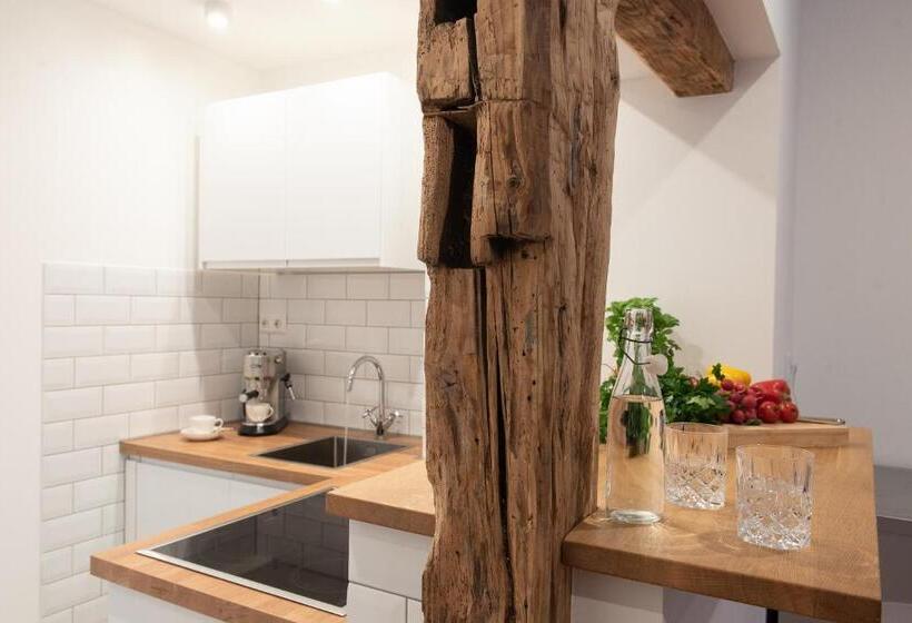 Номер Стандарт, Der Gänsbühl Auf Der Stadtmauer