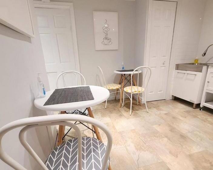 디럭스 룸, Horizon 777