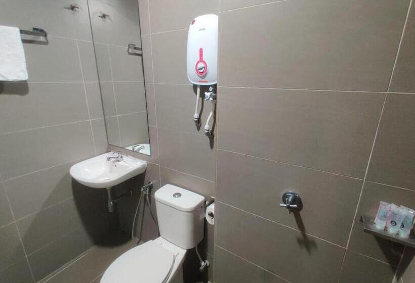 スタンダードトリプルルーム, Urban Inn Sp Saujana