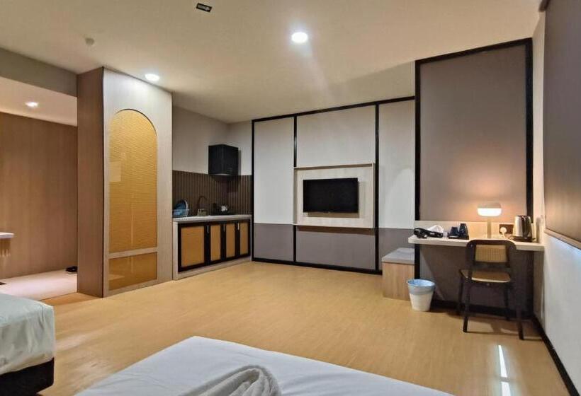 سوییت اجرایی, Urban Inn Sp Saujana