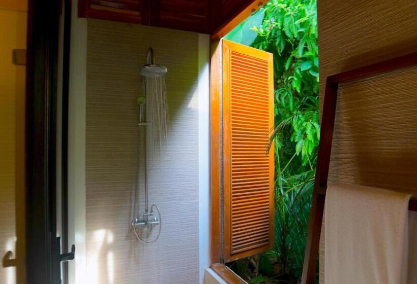 ویلا پریمیوم 1 خوابه, Lihim Resorts