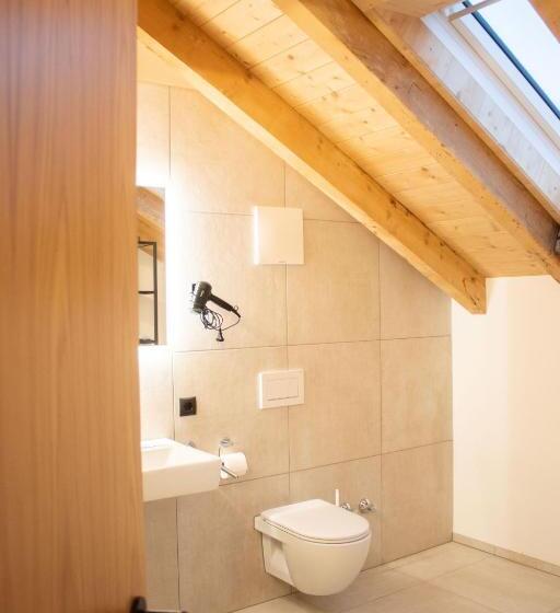 家庭间, Fairrooms   24h Self Check In