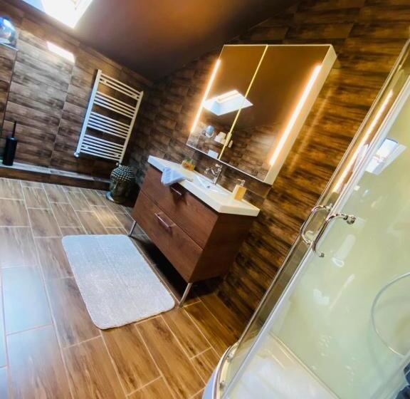 غرفة قياسية مزوَّدة بشُرفة, Gold Horse Vendégház