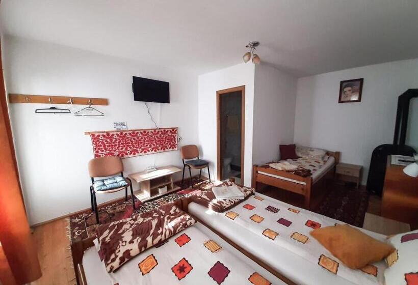 스탠다드 트리플 룸, Kerekes Vendégház