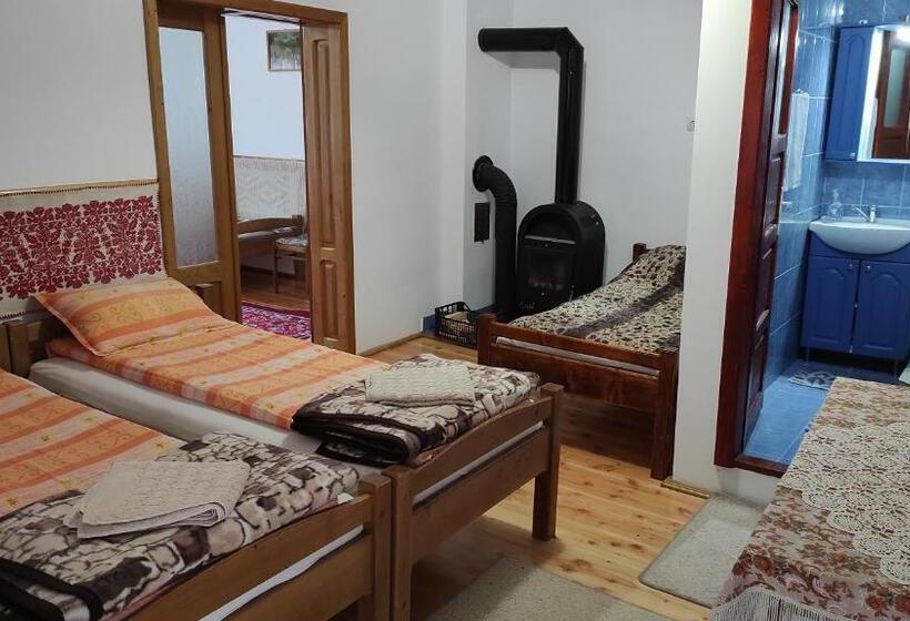 패밀리 룸, Kerekes Vendégház