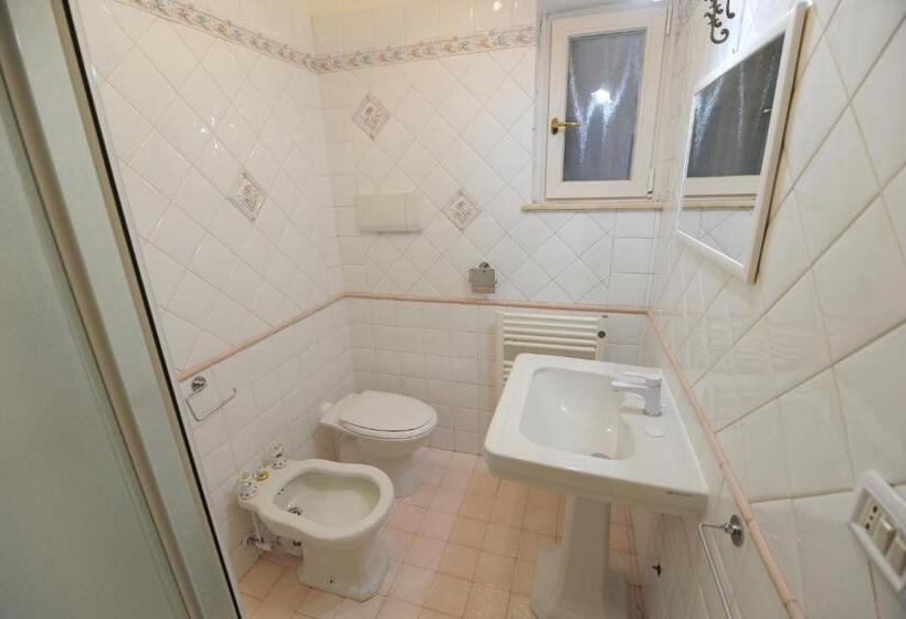 스탠다드 싱글 룸, La Marina