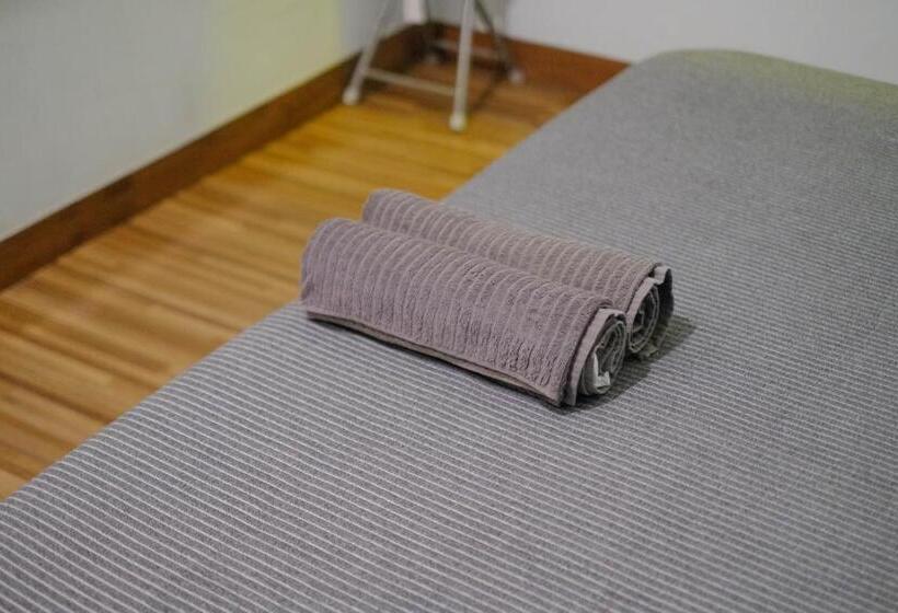 اتاق اکونومی, Room Ijen Hostel