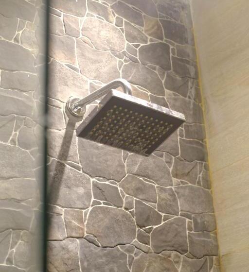 اتاق خانوادگی, Room Ijen Hostel