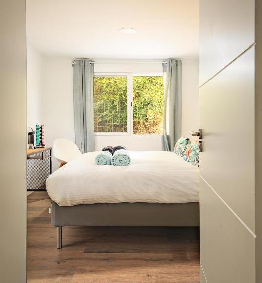 חדר משפחתי, Casa Dilica