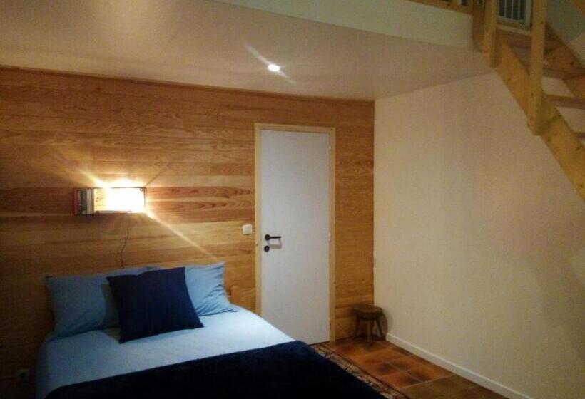 חדר משפחתי נוף לגינה, L App Art Des Ateliers Gerny