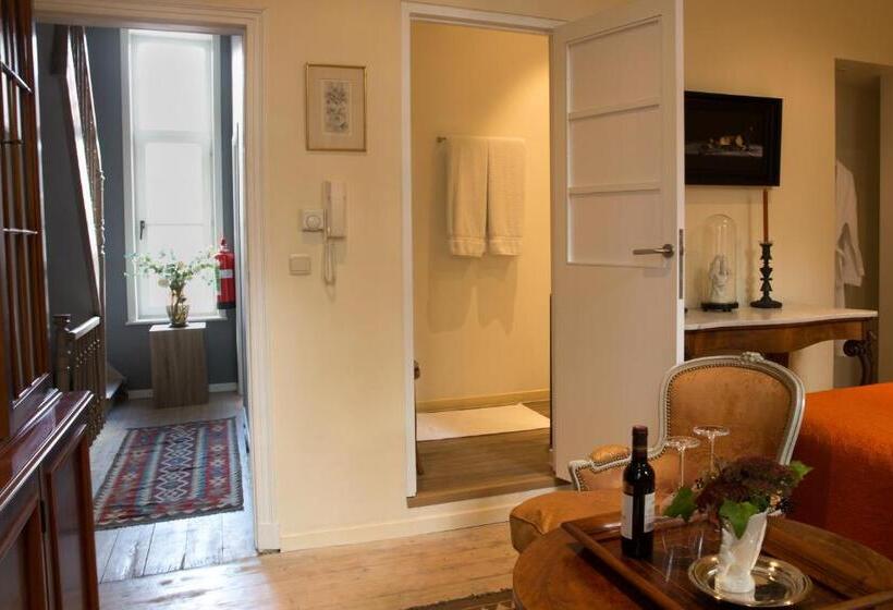 スタンダードルーム, Twos In Bruges