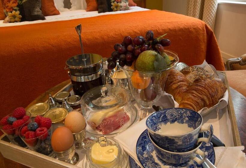 スタンダードルーム, Twos In Bruges