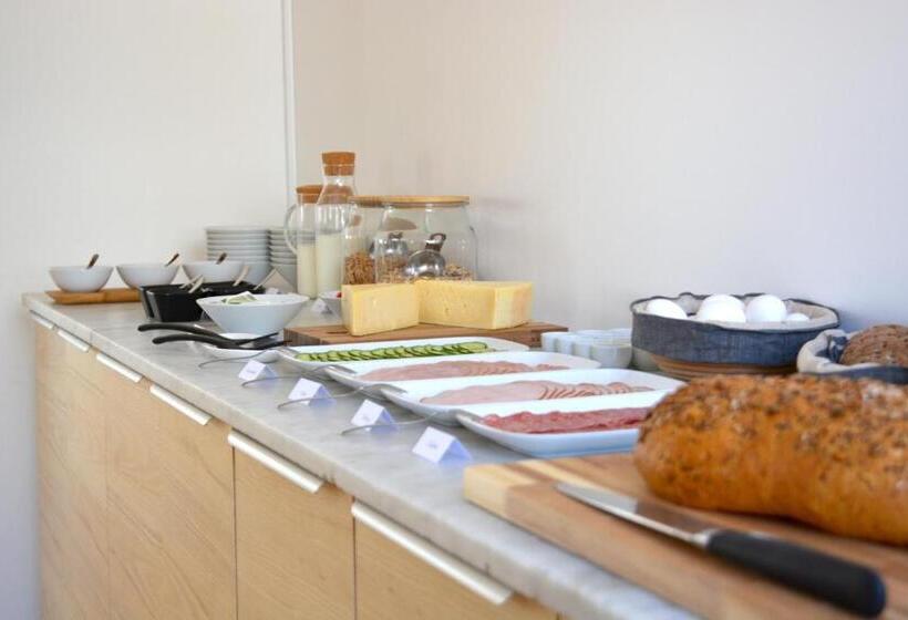 סוויטה, Forskarhotellet