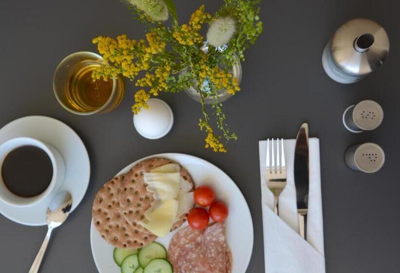 Люкс, Forskarhotellet