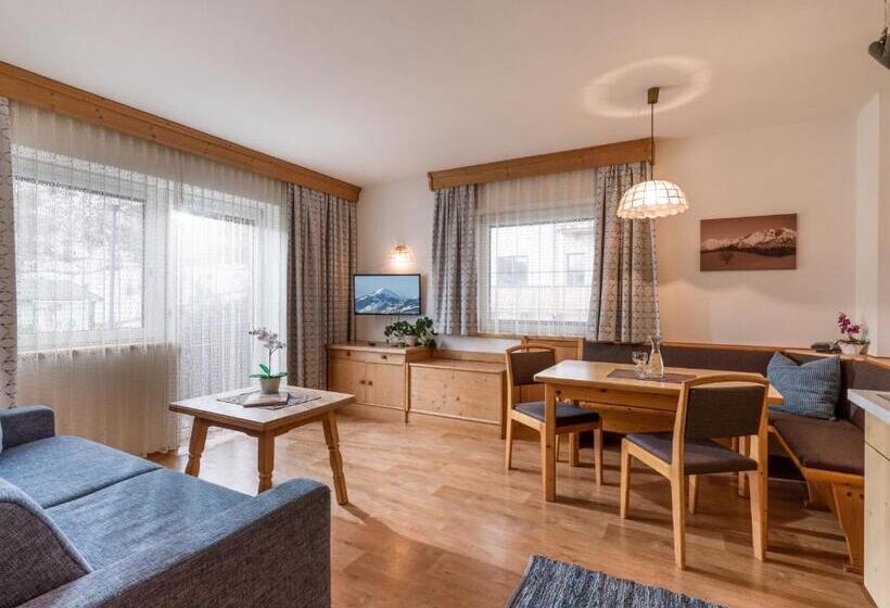 Апартаменты 1 Спальня с Балконом, Gästehaus Roland