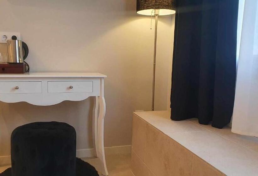 اتاق لوکس, El Silencio Boutique Room