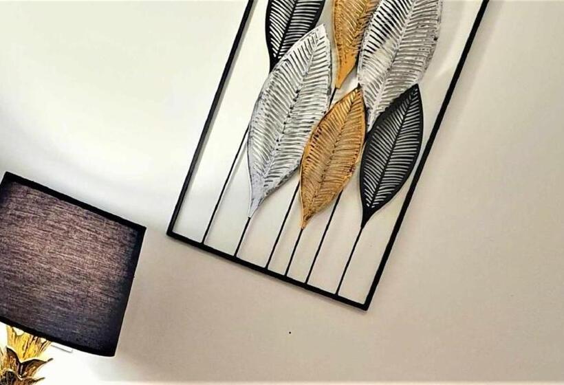 اتاق اکونومی, El Silencio Boutique Room