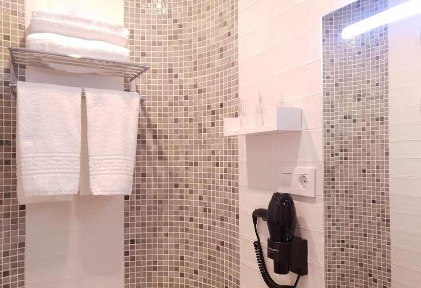 اتاق اکونومی, El Silencio Boutique Room