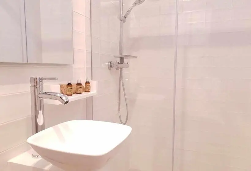 اتاق اکونومی, El Silencio Boutique Room