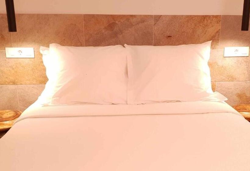 اتاق اکونومی, El Silencio Boutique Room
