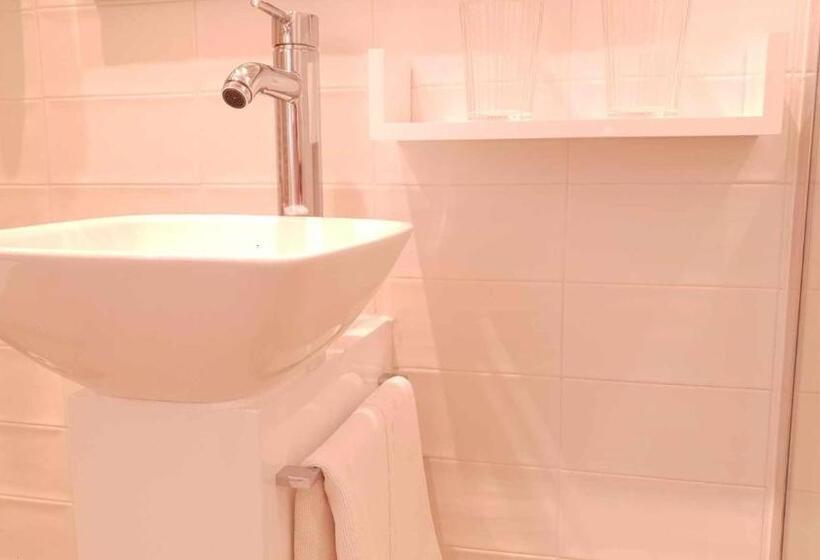 اتاق اکونومی, El Silencio Boutique Room