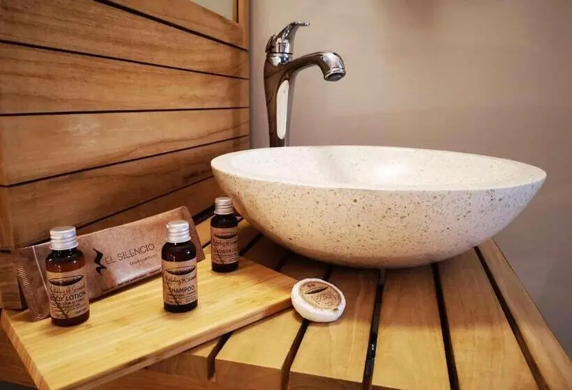 اتاق سوپریور, El Silencio Boutique Room
