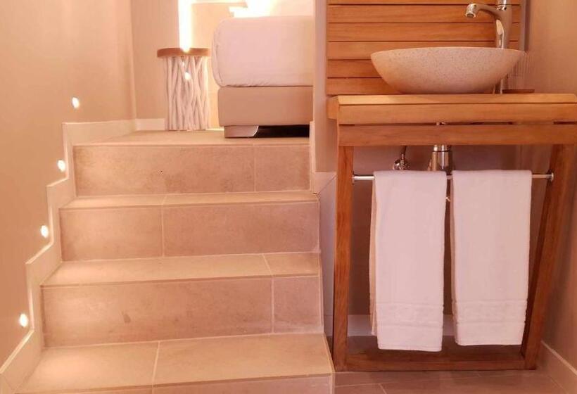 اتاق سوپریور, El Silencio Boutique Room