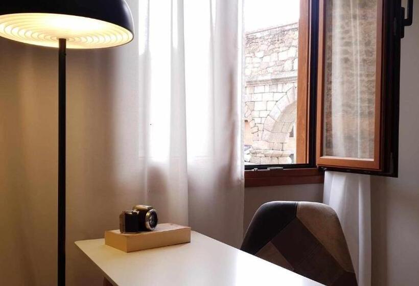 اتاق سوپریور, El Silencio Boutique Room