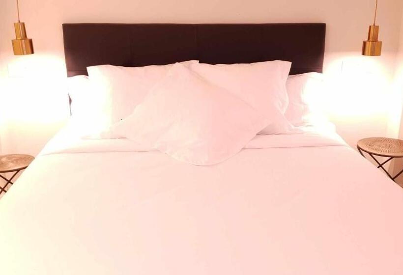 اتاق استاندارد با تخت بزرگ, El Silencio Boutique Room