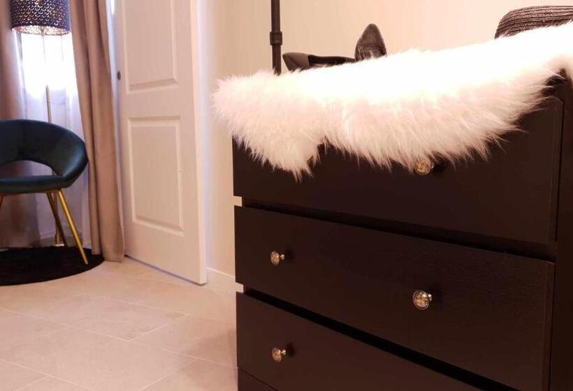 اتاق استاندارد با تخت بزرگ, El Silencio Boutique Room