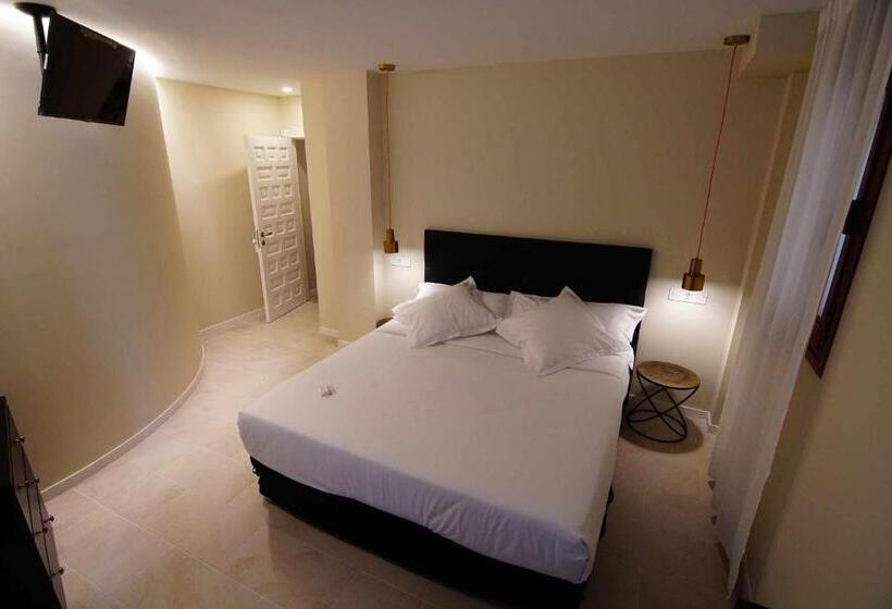 اتاق استاندارد با تخت بزرگ, El Silencio Boutique Room