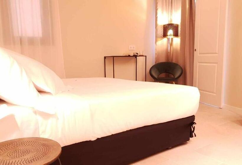 اتاق استاندارد با تخت بزرگ, El Silencio Boutique Room