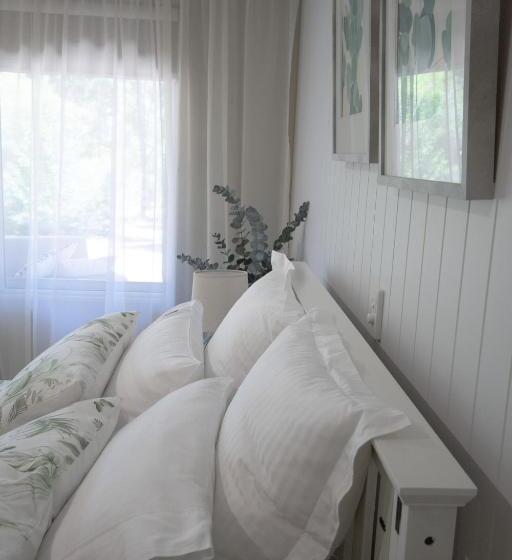 스탠다드 룸, Red Tail Retreat