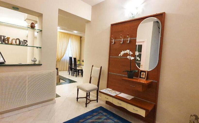 침실 3개 주택, Casa De Amicis 18